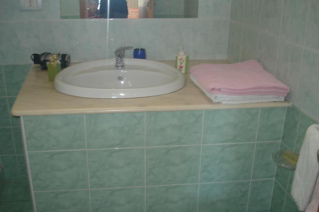 Bed And Breakfast Gigi Фурчи-Сикуло Номер фото